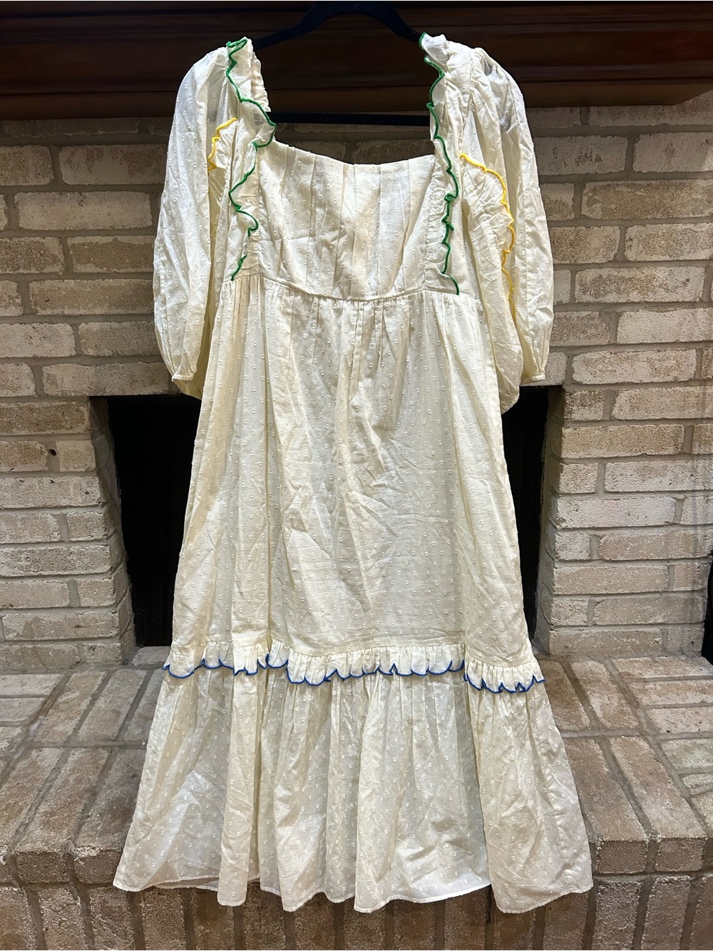 FARM Rio Cream Swiss Dot Dress with Colorful Ruffle Trim EUC